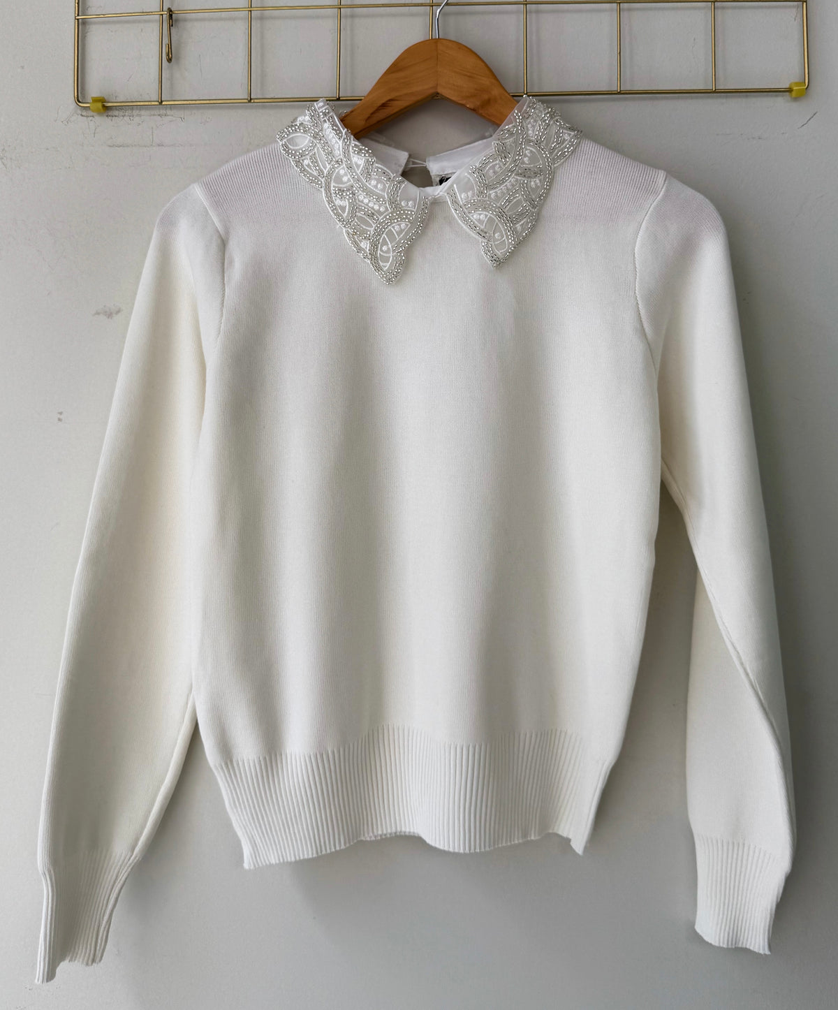 Μπλούζα με κεντημένο γιακά LIBRE off white